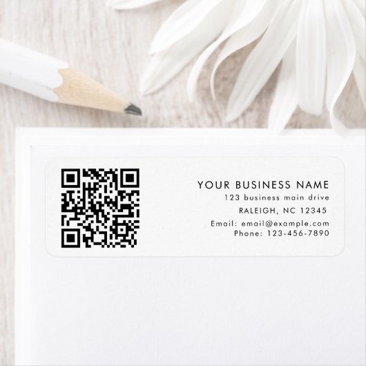 Étiquette QR Code Business Name Phone Number Return Address (En situation)