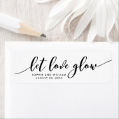 Étiquette Relax Script Let Love Glow Wedding Favor Label (En situation)
