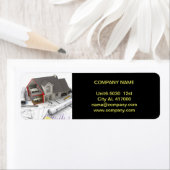 Étiquette Réparation des toits rénovation des maisons (En situation)