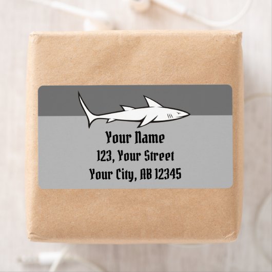 Étiquette Requin (En situation)