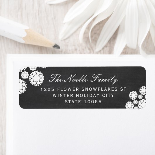 Étiquette Retro Chalkboard Snowflakes Fleur Holiday Adresse (En situation)