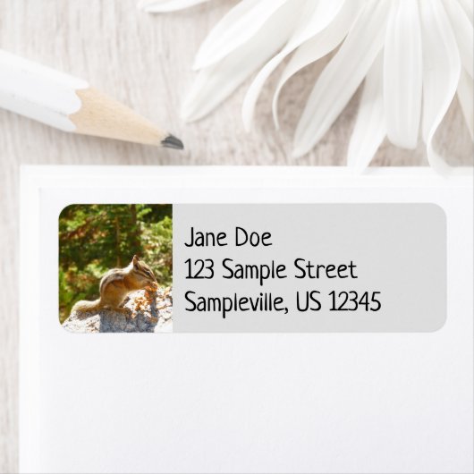 Étiquette Rocky Mountain Chipmunk (En situation)