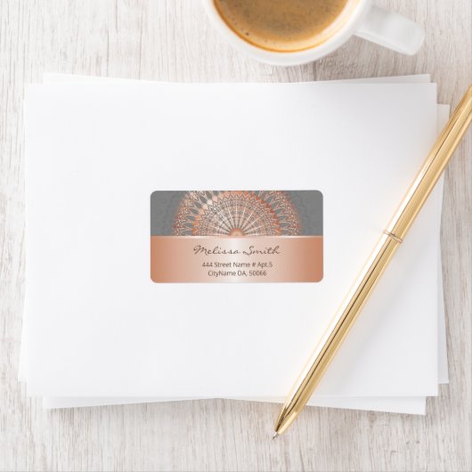 Étiquette Rose Gold Grey Mandala (En situation)