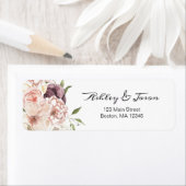 Étiquette Rose moderne Blanc Floral Adresse de retour Label (En situation)