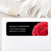 Étiquette Rose rouge sur noir (En situation)