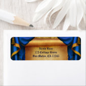 Étiquette Royal Blue & Gold Drapes Scroll Wedding Party (En situation)