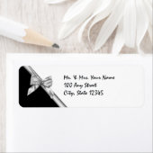 Étiquette Ruban Satin Noir et Argent (En situation)