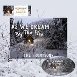 Étiquette Rustic Country Christmas Retourner l'adresse<br><div class="desc">Une étiquette d'adresse de retour de Noël conçue avec un chalet rustique dans la neige. Pour personnaliser avec votre nom de famille et votre adresse,  il vous suffit de remplacer l'exemple de texte en utilisant notre modèle facile. C'est rapide et facile.</div>