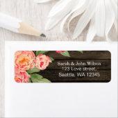 Étiquette Rustic Country Peony Grange Mariage bois (En situation)