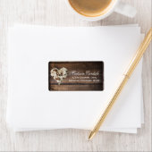 Étiquette Rustic Country Wood Heart Flower Return Adresse (En situation)
