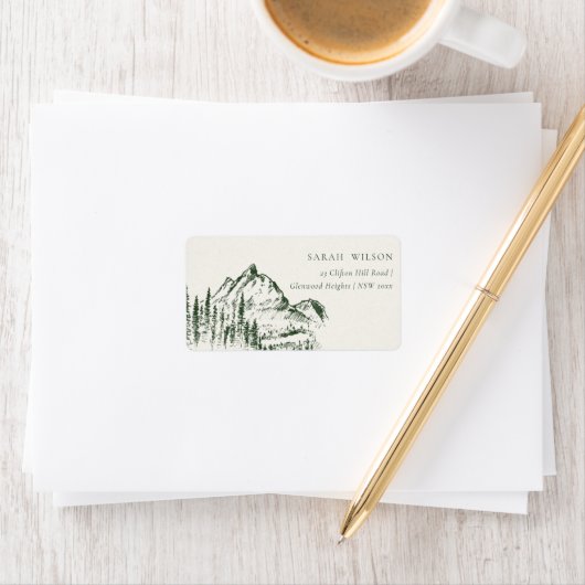 Étiquette Rustic Green Pine Woods Mountain Sketch Adresse (En situation)