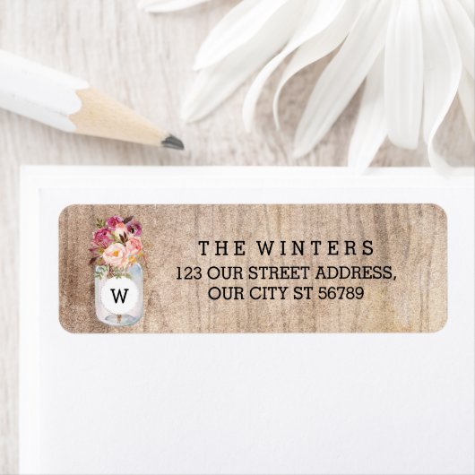 Étiquette Rustique Mason Jar Aquarelle Fleurs Mariage de boi (En situation)