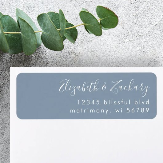 Étiquette Script blanc moderne Dusty Blue Adresse de retour