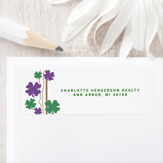 Étiquette Shamrock de trèfle à quatre feuilles St. Partrick' (En situation)