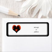 Étiquette Silhouette de couple baisant sur le coeur rouge (En situation)