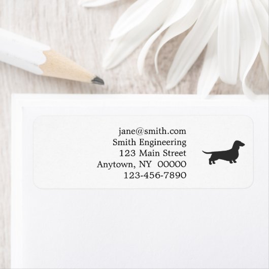 Étiquette Silhouette noire de dachshund (En situation)