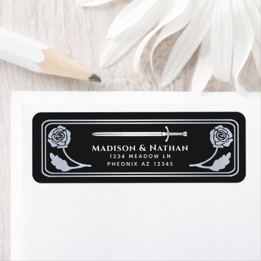 Étiquette Silver Black Medieval Fantasy Sword Wedding Label (En situation)
