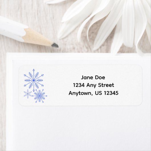 Étiquette Snowflake Return Address Label with Three Lines (En situation)