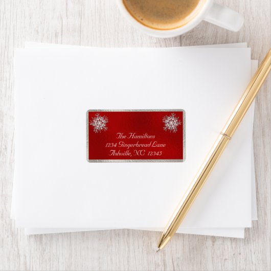 Étiquette Snowflake & Ribbon Holiday Return Address - Red (En situation)