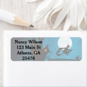 Étiquette Sorcière volante (En situation)