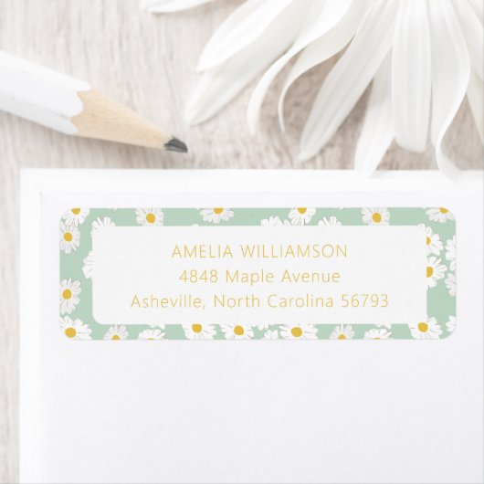 Étiquette Spring Pastel Sage Green Daisies Adresse de retour (En situation)