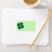 Étiquette St patrick Lucky Four Leaf Motif de trèfle vert (En situation)