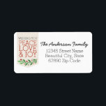 Étiquette Stylish Peace Joy Love Christmas Holiday Wreath<br><div class="desc">Le design comprend le texte "Souhaitez-vous la paix,  l'amour et la joie" avec une branche de vacances verte et rouge. Personnalisez-le avec votre nom et votre adresse.</div>