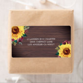 Étiquette Sunflower Bourgogne Rose Mariage bois (En situation)