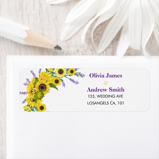 Étiquette Sunflower & Lavender Wedding Return Address  (En situation)