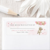 Étiquette Teddy Bear Pink Book Gifted By (En situation)