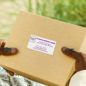 Étiquette Textes de marque commerciale violette sur étiquett