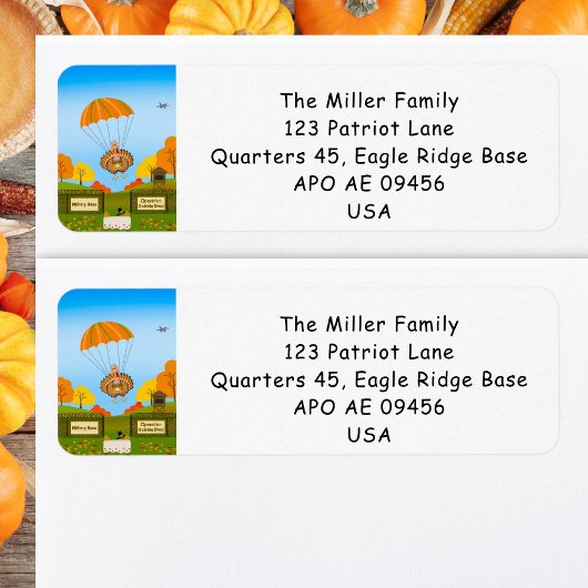 Étiquette Thanksgiving Turkey Parachuting into Military Base