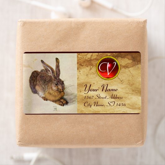 Étiquette THE RABBIT ( Young Hare ) Monogram Red Ruby (En situation)