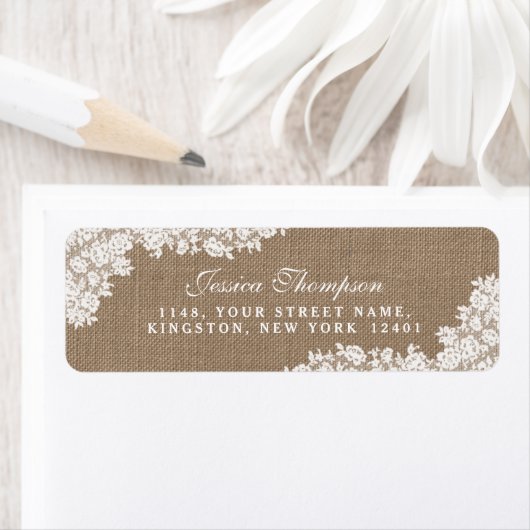 Étiquette The Rustic Burlap & Vintage White Lace Collection (En situation)