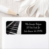 Étiquette Touches de piano noir et blanc (En situation)