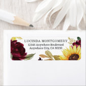 Étiquette Tournesol et Rose Bourgogne Rouge Rustique Mariage (En situation)