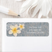 Étiquette Tropical Plumeria Fleur Grey Jaune Summer Party (En situation)