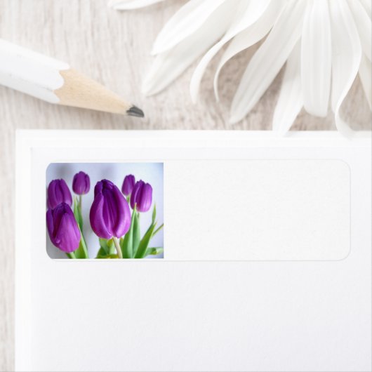 Étiquette Tulipe pourpre (En situation)