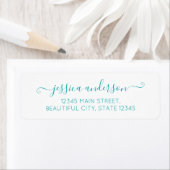 Étiquette Turquoise Bleu clair Élégant Design moderne Script (En situation)