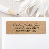 Étiquette Typographie à courbe noire et papier Recyclé (En situation)