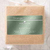 Étiquette Typographie moderne simple produit coeur blanc (En situation)