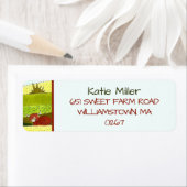 Étiquette Vaches Highland dans le champ agricole d'automne (En situation)