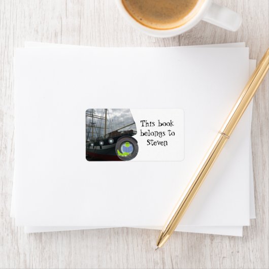 Étiquette Ver sur un label de navire (En situation)