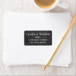 Étiquette Vintage Black Chalkboard Mariage Adresse de retour<br><div class="desc">Ajoutez du style à vos enveloppes avec ces étiquettes d'adresse de retour rustiques et élégantes,  avec du texte personnalisé blanc que vous pouvez personnaliser avec un arrière - plan qui a une apparence vintage de style texturé de tableau noir.</div>