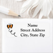 Étiquette Vol de papillon orange (En situation)