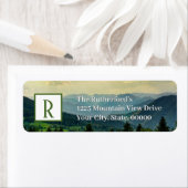 Étiquette Vue montagne | Adresse de retour du monogramme (En situation)