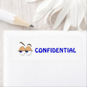 Étiquette Vue suspicieuse des yeux sur les côtés Confidentie (En situation)