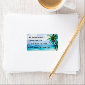 Étiquette Watercolor Beach Scene avec Palm Trees Nouvelle ad (En situation)