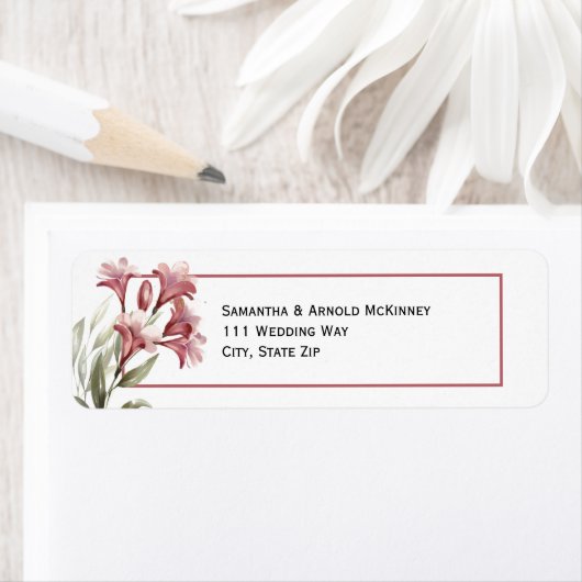 Étiquette Watercolor Maroon Floral Wedding Address (En situation)