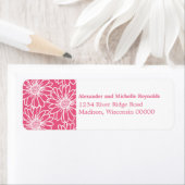Étiquette Whimsical Daisies Return Address Labels, Pink (En situation)